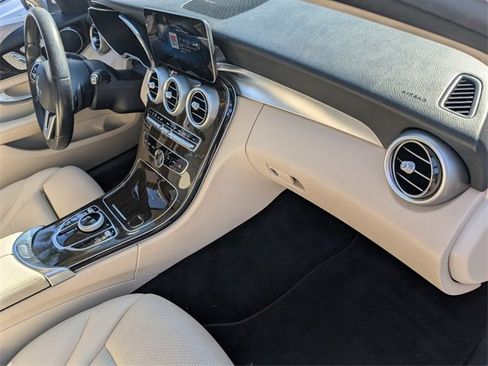 Used 2021 Mercedes-Benz C 300 Sedan image 12