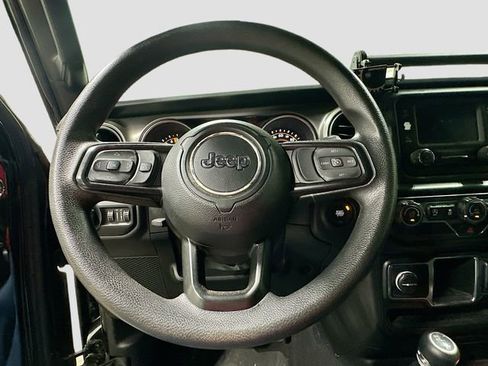 Used 2021 Jeep Wrangler Unlimited Sport AWD/4WD image 13