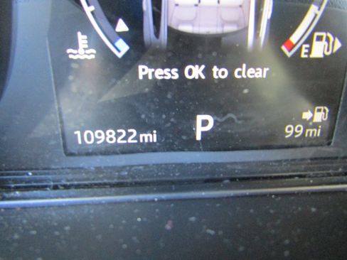 Used 2017 Jaguar XE Prestige image 10