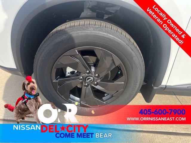 New 2026 Nissan Rogue SV w/ Cold Weather Package AWD/4WD image 9