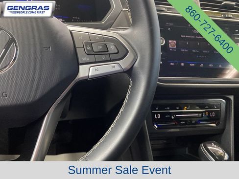 Used 2023 Volkswagen Tiguan SE AWD/4WD image 20
