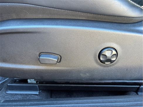 Used 2016 Dodge Challenger SRT Hellcat image 19