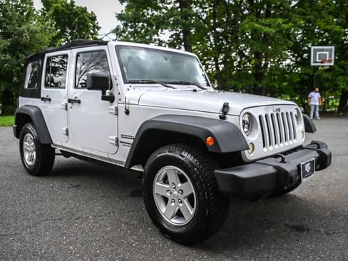 Used 2016 Jeep Wrangler Unlimited Sport w/ Quick Order Package 24S AWD/4WD image 6