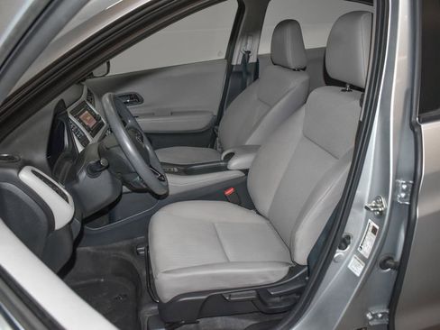 Used 2016 Honda HR-V LX image 19