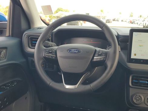 Used 2025 Ford Maverick Lobo image 25
