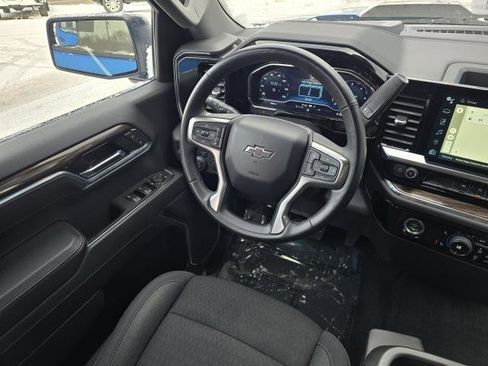 Used 2023 Chevrolet Silverado 1500 LT Trail Boss w/ LPO, Dark Essentials Package image 31