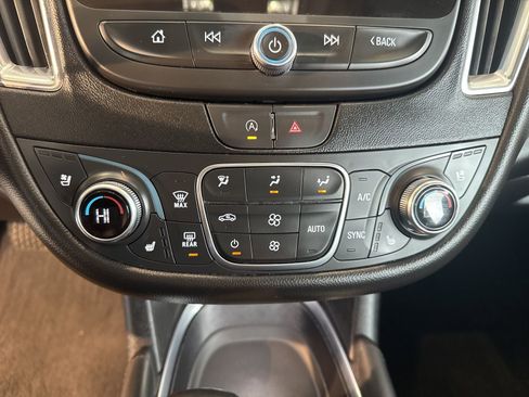 Used 2024 Chevrolet Malibu LT image 30