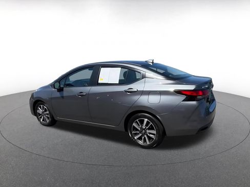 Used 2025 Nissan Versa SV FWD image 10