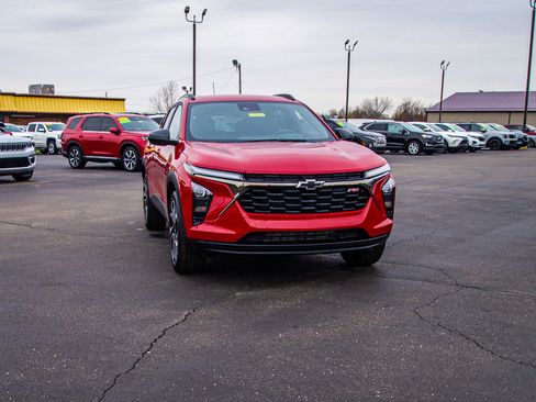 Used 2026 Chevrolet Trax RS w/ Driver Confidence Package image 10