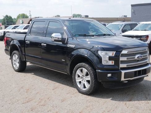 Used 2017 Ford F150 Platinum w/ Equipment Group 701A Luxury AWD/4WD image 8