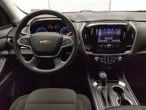 Used 2020 Chevrolet Traverse LS FWD image 22