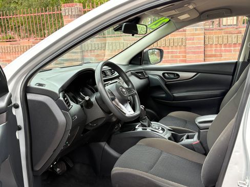 Used 2021 Nissan Rogue Sport S AWD/4WD image 6