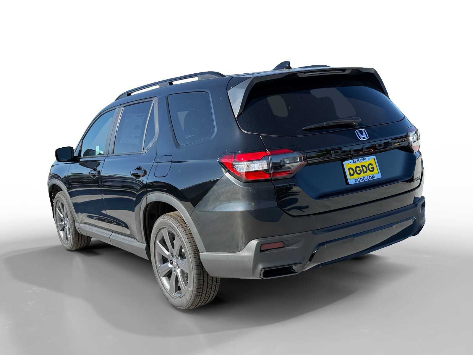 New 2026 Honda Pilot Sport image 3
