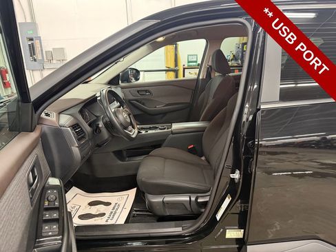 Used 2023 Nissan Rogue S AWD/4WD image 14