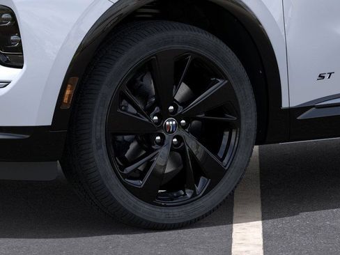 New 2025 Buick Envision Sport Touring image 9