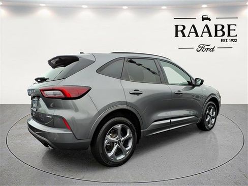 Used 2023 Ford Escape ST-Line w/ Tech Pack #1 image 8