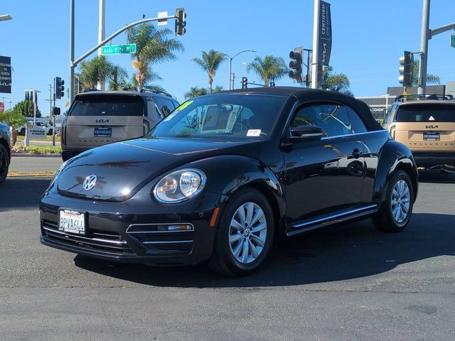 Used 2018 Volkswagen Beetle 2.0T S FWD image 7