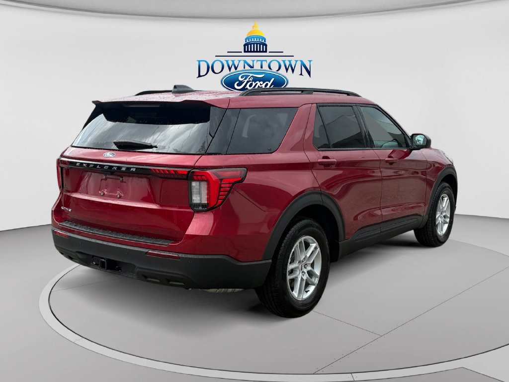 New 2027 Ford Explorer Active AWD/4WD image 3