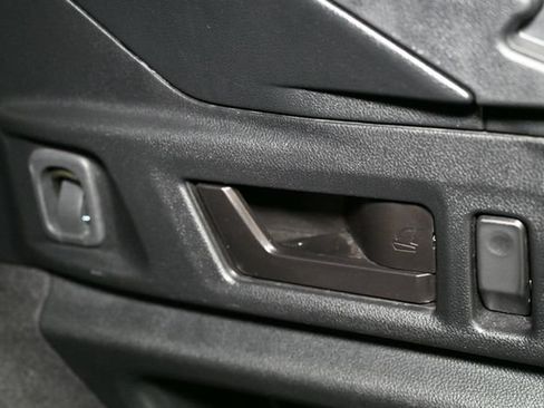 Certified 2025 Subaru Outback Onyx Edition AWD/4WD image 63