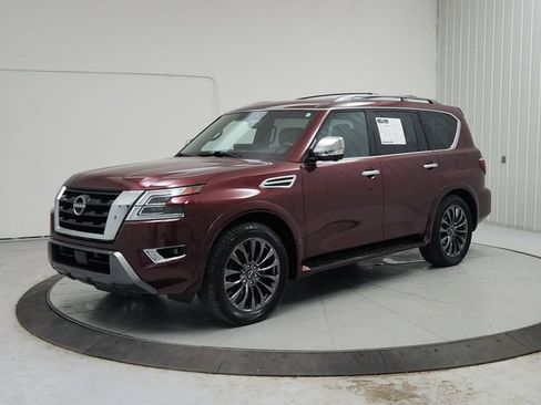 Used 2023 Nissan Armada Platinum w/ Captain's Chairs Package RWD image 3