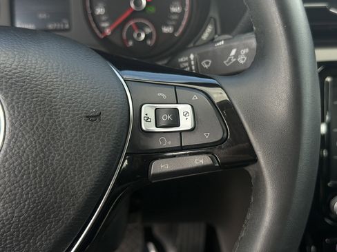 Used 2022 Volkswagen Passat 2.0T SE image 18