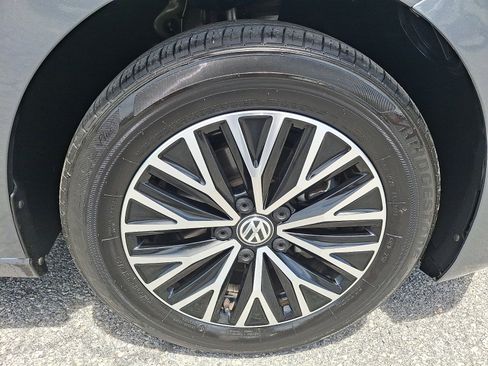Used 2021 Volkswagen Jetta SE FWD image 8