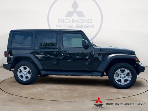 Used 2023 Jeep Wrangler Unlimited Sport AWD/4WD image 2