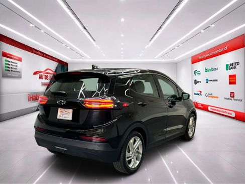 Used 2023 Chevrolet Bolt LT w/ Driver Confidence Package FWD image 7