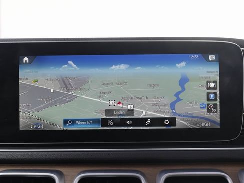 Used 2021 Mercedes-Benz GLE 350 4MATIC image 65