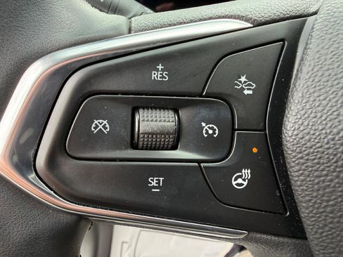 Certified 2024 Chevrolet Trax ACTIV FWD image 18