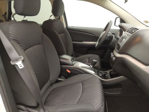 Used 2017 Dodge Journey SE AWD/4WD image 21
