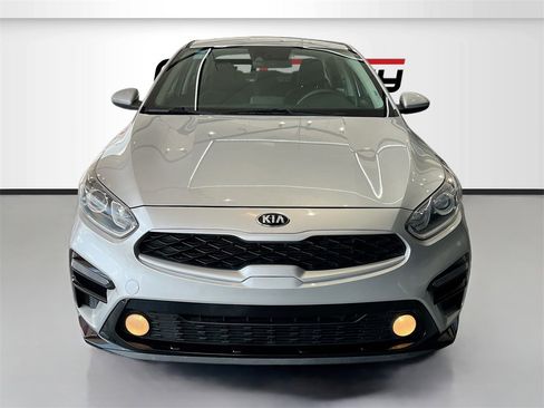 Used 2021 Kia Forte LXS image 2