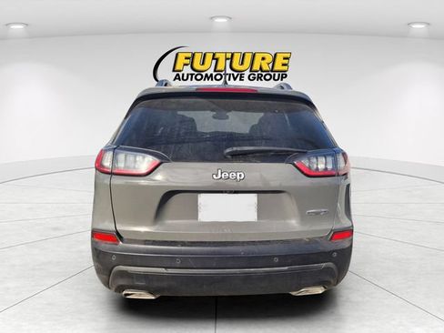 Used 2021 Jeep Cherokee Latitude Lux w/ Sun & Sound Group FWD image 4