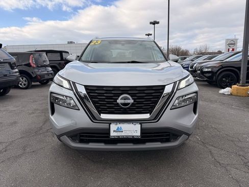 Certified 2023 Nissan Rogue SV w/ SV Premium Package image 3