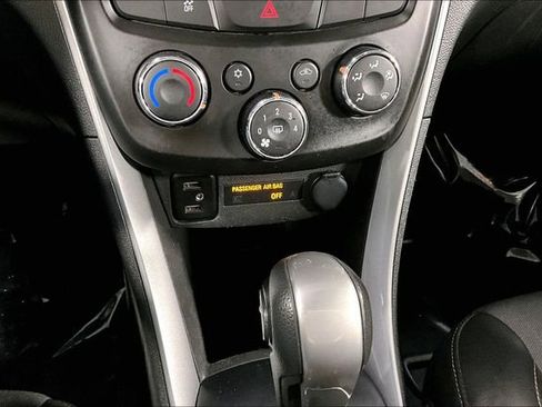 Used 2022 Chevrolet Trax LT w/ Redline Edition image 15