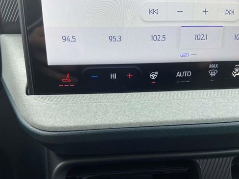 New 2026 Ford Maverick XLT w/ XLT Luxury Package FWD image 19