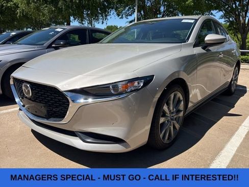 Used 2025 MAZDA MAZDA3 s FWD image 1