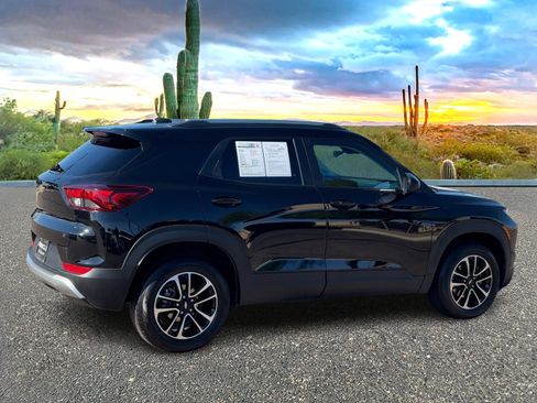Used 2025 Chevrolet TrailBlazer LT image 7