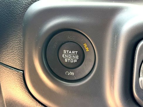 Used 2020 Jeep Gladiator Rubicon AWD/4WD image 19
