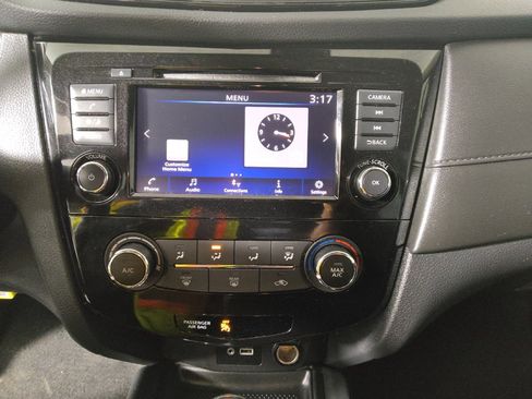 Used 2020 Nissan Rogue S w/ Special Edition Package AWD/4WD image 25