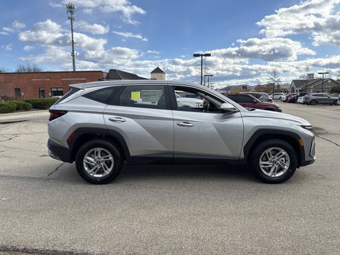 Used 2026 Hyundai Tucson SE AWD/4WD image 4