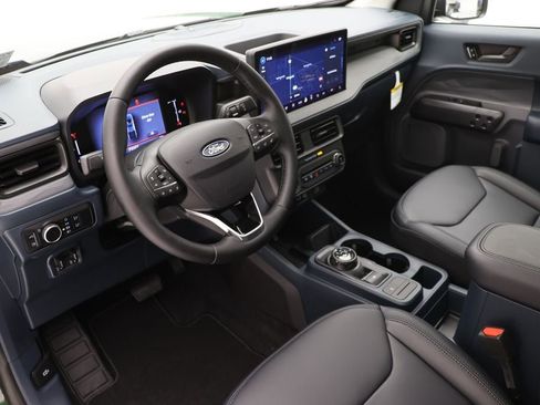 New 2025 Ford Maverick Lariat w/ Black Appearance Package image 19