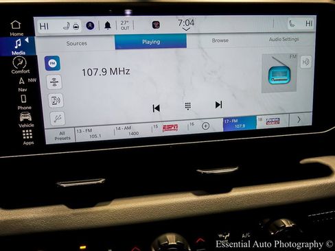 Used 2024 Jeep Wrangler Unlimited Sahara w/ Technology Group image 22