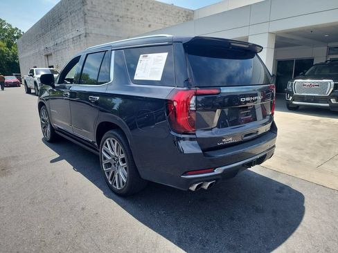 Certified 2025 GMC Yukon Denali Ultimate w/ LPO, Floor Liner Package AWD/4WD image 6