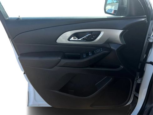 Used 2021 Chevrolet Traverse LS w/ LPO, Floor Liner Package AWD/4WD image 26
