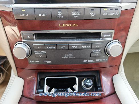 Used 2011 Lexus LS 460 L w/ Luxury Pkg RWD image 17