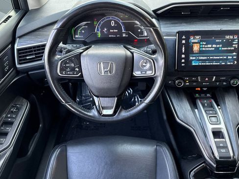 Certified 2018 Honda Clarity Touring image 28