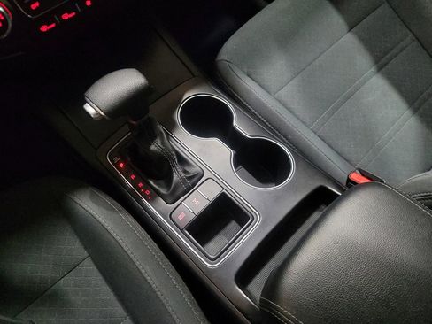 Used 2019 Kia Sorento AWD V6 image 26