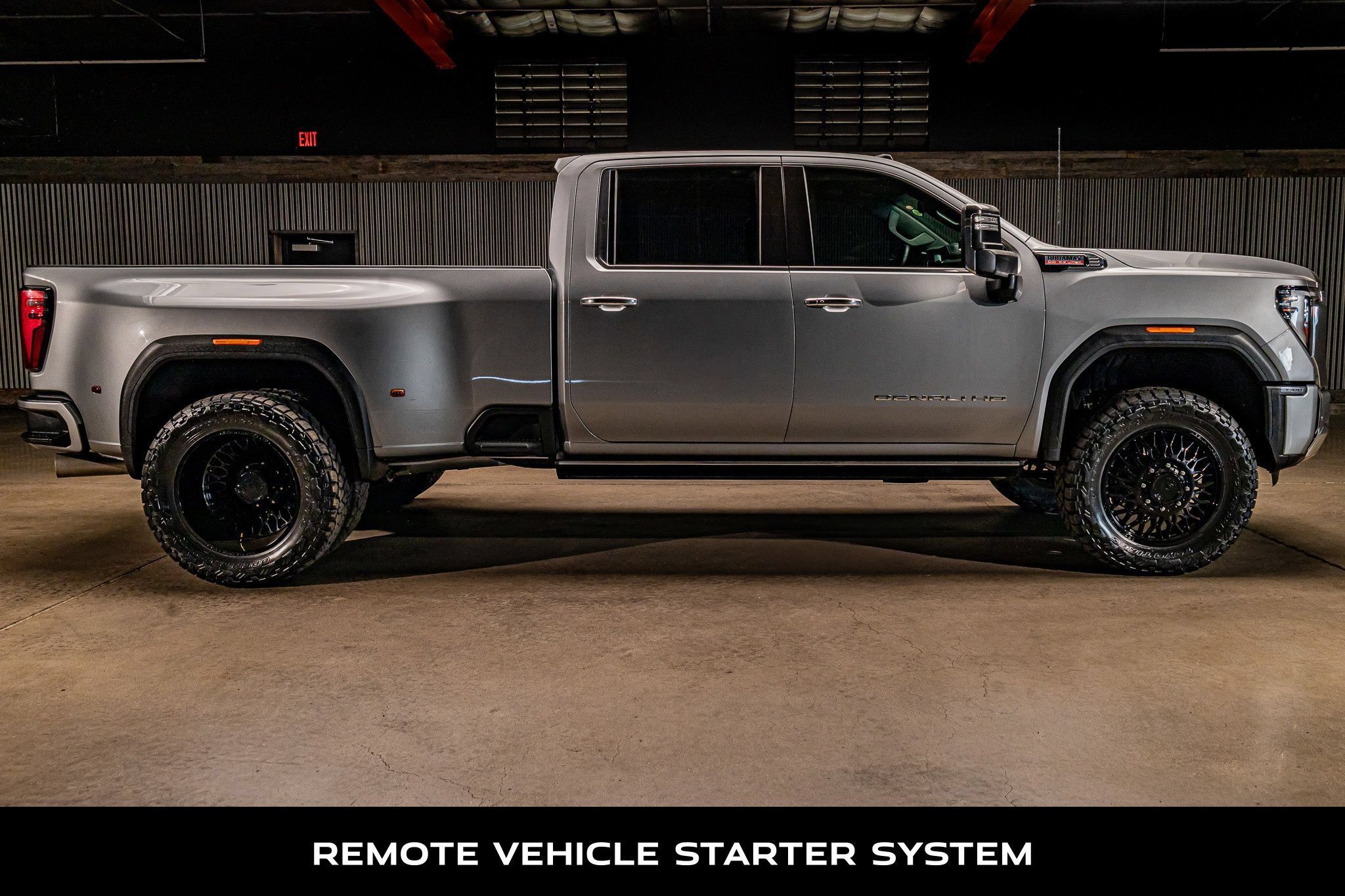 Used 2026 GMC Sierra 3500 Denali w/ Denali Reserve Package AWD/4WD image 11