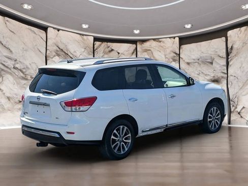 Used 2013 Nissan Pathfinder SL FWD image 18